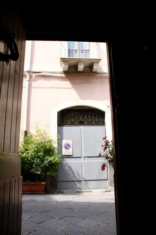 阿奇雷亚莱Casa Romeo别墅 外观 照片